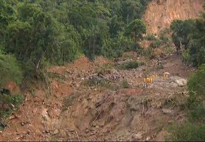 Número de mortos em temporal na Baixada Santista sobe para 27