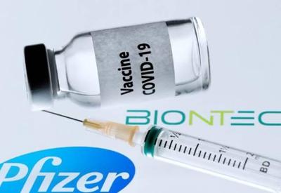 Pfizer entra no programa de vacinação com 100 milhões de doses