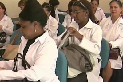 O governo de Cuba anunciou hoje a retirada  dos profissionais cedidos ao programa ´Mais Médicos´