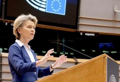 Presidente da Comissão Europeia pede fim de "atrocidades" em Myanmar