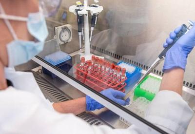 Fábrica indiana de vacinas pede paciência aos países que aguardam o imunizante