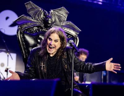 Morre Ozzy Osbourne, astro do Black Sabbath, aos 76 anos
