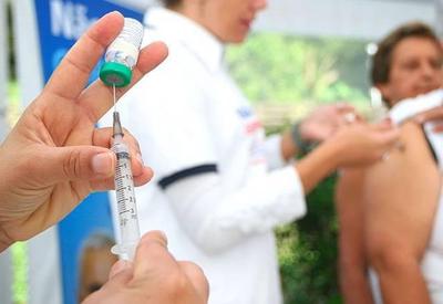 Vacinas e reformas são essenciais para crescimento econômico