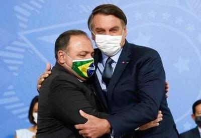 "Pode investigar o Pazuello, não tem omissão", diz Bolsonaro