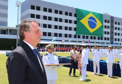 Bolsonaro diz que exerceu o "direito de ausência" ao não prestar depoimento