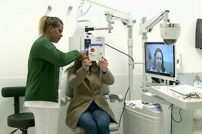 Pacientes do SUS fazem consulta online com oftalmologista em Porto Alegre