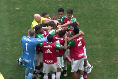 Palmeiras vence a Chapecoense e conquista o 9º título do Brasileirão