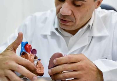 Pandemia aumentou casos da síndrome do coração partido, sugere estudo
