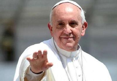 Papa Francisco diz que pessoas são mais importantes que a economia