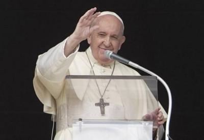 Papa Francisco diz que aborto não é assunto "primariamente" religioso