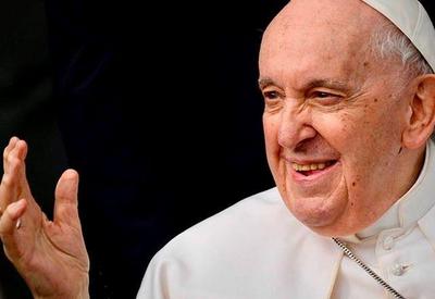Papa Francisco pede criação de corredores humanitários