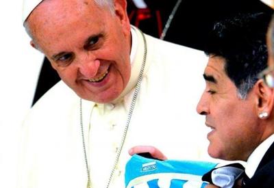 Papa Francisco fala sobre Maradona: "Um homem muito frágil"
