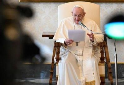 Crise climática: papa pede resposta global para drama dos deslocados