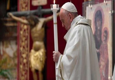 Papa faz alerta sobre risco de violência contra as mulheres na quarentena