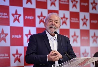 Lula quer fazer transmissão pela internet para falar diretamente à população