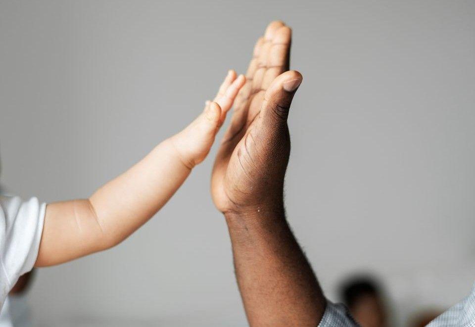 Lula sanciona nesta terça (31) projeto que amplia licença-paternidade