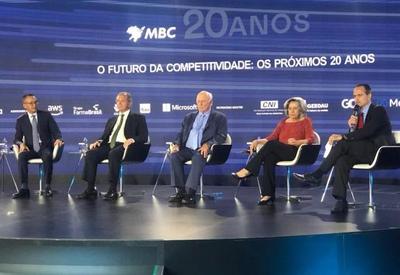 Guedes indica Auxílio Brasil como mote de campanha de Bolsonaro em 2022