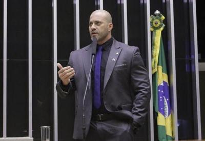 Moraes pede relatório sobre tornozeleira usada por Daniel Silveira