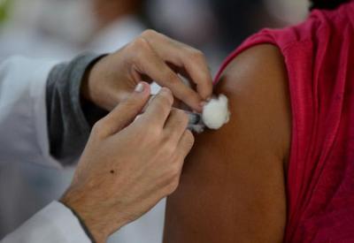 Mapa da vacinação: quase metade da população recebeu dose de reforço