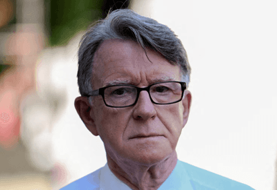 Ex-embaixador britânico Peter Mandelson é detido por suspeita de má conduta