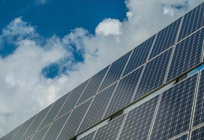 Alto valor da energia elétrica faz classes C e D optarem por fonte solar