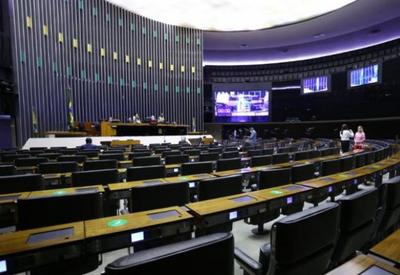 Plenário da Câmara começa a analisar PEC do voto impresso