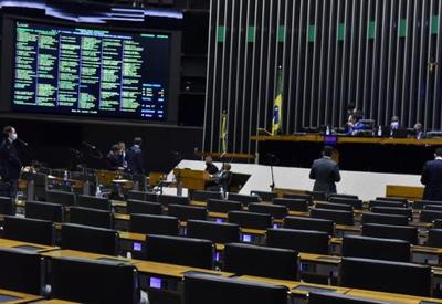 Com janela partidária, Centrão ganha força e PL vira maior partido da Câmara