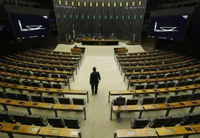 Em carta, oposição pede suspensão de recesso do Congresso