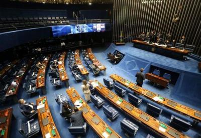 Senado aprova reajuste do salário mínimo para R$ 1,1 mil
