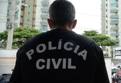 Polícia faz operação contra lavagem de dinheiro e tráfico de drogas do Comando Vermelho no Rio