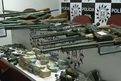 Polícia gaúcha fecha fábrica clandestina de armas em Alvorada