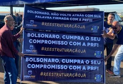 Policiais iniciam ações públicas para pressionar Bolsonaro por aumento