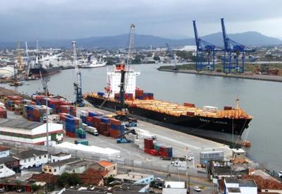Atual governo ainda pretende leiloar porto em SC e rodovias no PR