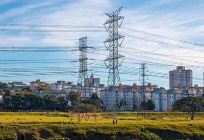 Contas de luz têm bandeira tarifária verde mantida para novembro, diz Aneel