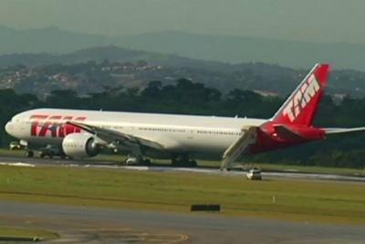 Pouso de emergência deixa aeroporto de Belo Horizonte interditado 