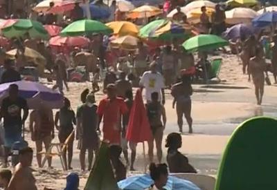Praias e hotéis lotam em início de feriado no Rio de Janeiro