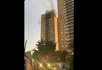 Incêndio destrói apartamento no Butantã, em São Paulo
