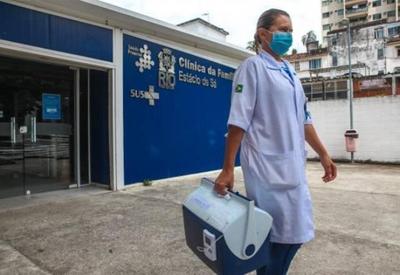 Falta de vacinas nos estados revela atraso na imunização no país