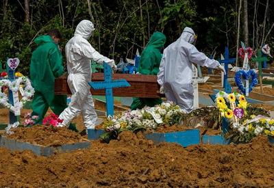Brasil se aproxima de 610 mil mortes provocadas pela covid-19
