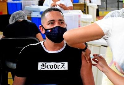 São Luís se torna 1ª capital a vacinar jovens de 18 anos sem comorbidades