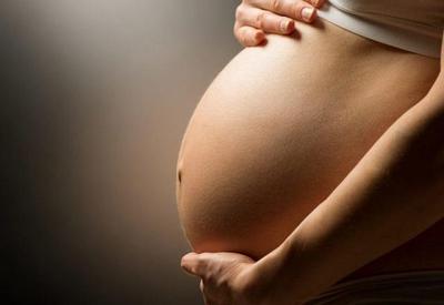 Covid-19: mortes de grávidas em 2021 superam em 40% o total de 2020