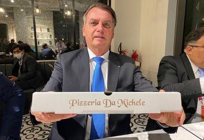 Bolsonaro vai a pizzaria da 'Michele' em Dubai acompanhado de ministros