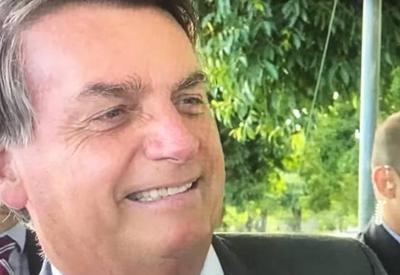 Bolsonaro diz que não está fazendo campanha contra a vacina da covid-19