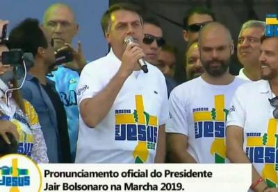 Presidente Jair Bolsonaro participa da Marcha para jesus