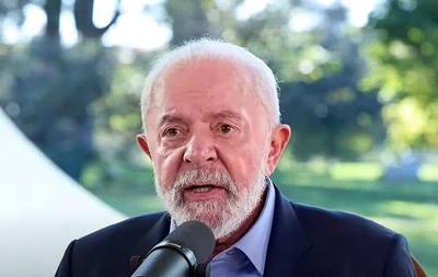 Lula critica "taxa das blusinhas", mas sinaliza que não deve vetar medida: "Assumi compromisso"