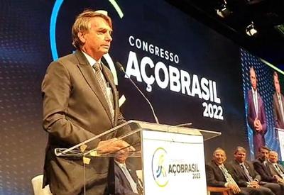 Bolsonaro participa da abertura do Congresso Aço Brasil, em SP