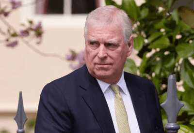 Ex-príncipe Andrew é preso por suspeita de má conduta ligada a Epstein, diz BBC