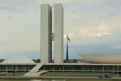 Procura por cursos para aprender a ser político aumenta no Brasil