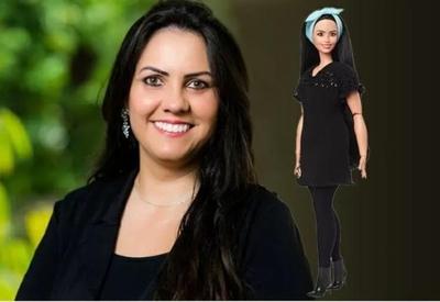 Professora da rede pública de São Paulo vira boneca Barbie