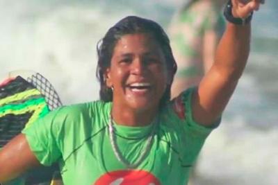 Promessa do surfe brasileiro morre atingida por raio